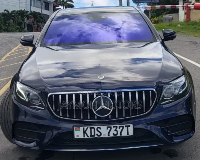 Mercedes-Benz E250 2018 Blue