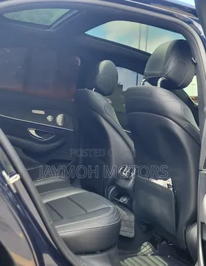Mercedes-Benz E250 2018 Blue