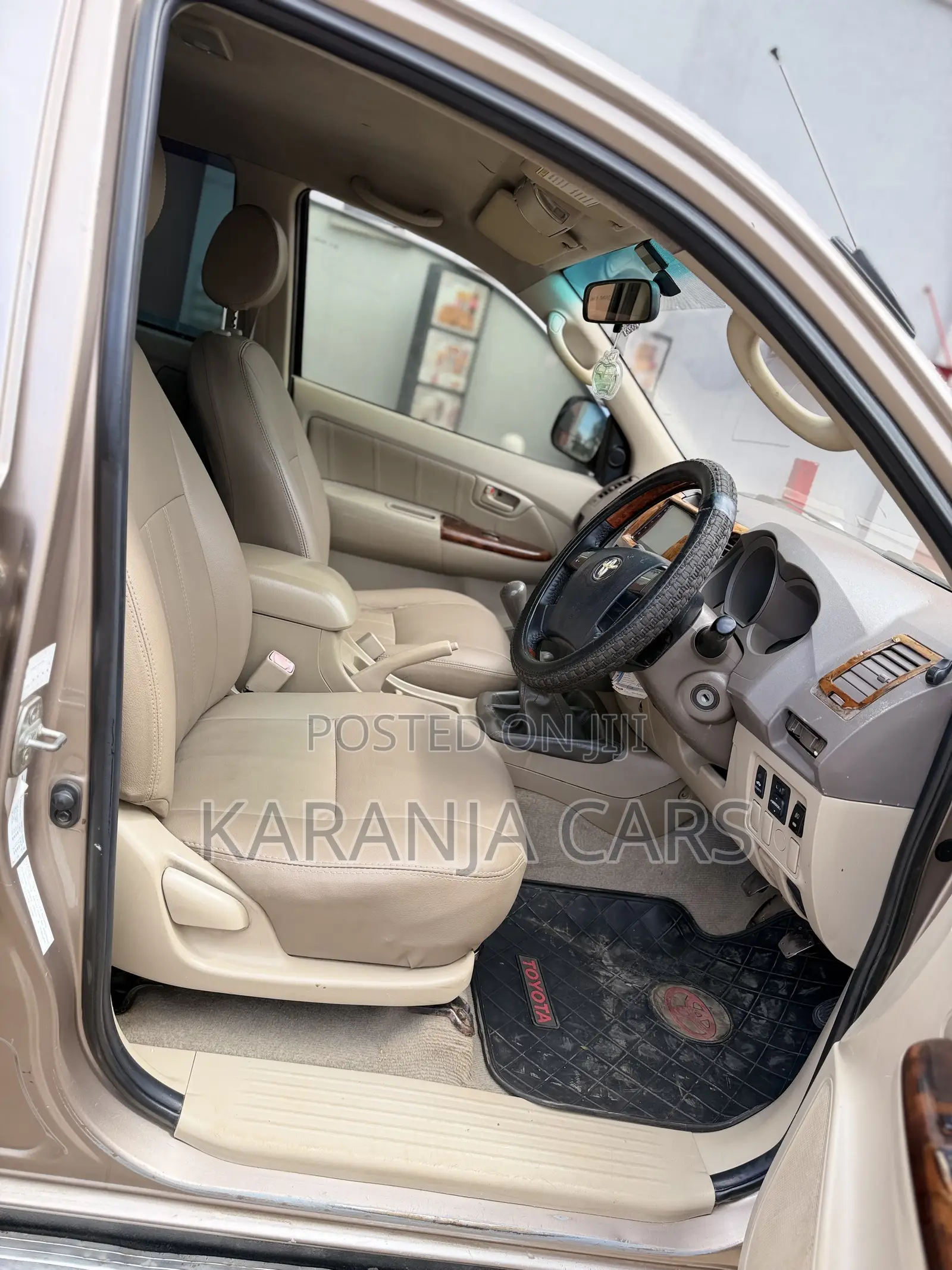 Toyota Hilux 2012