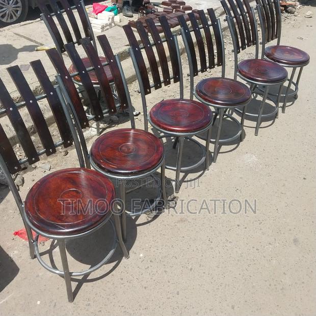 Restaurant Wooden Mahogany Top and Bark Chairs