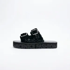 Unisex Leather Sandals – Black