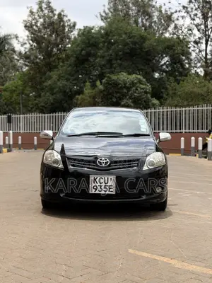 Toyota Auris 2012 Black