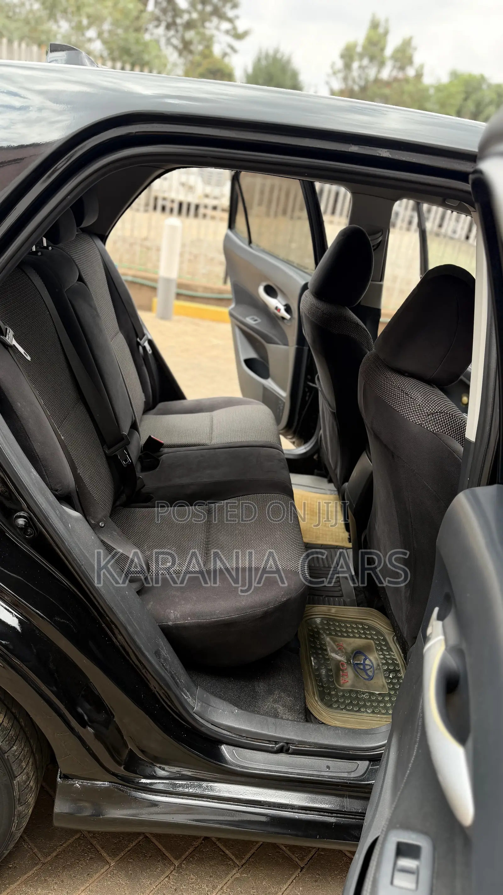 Toyota Auris 2012 Black