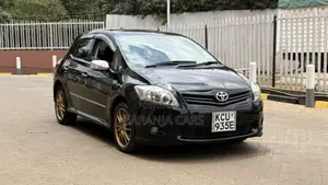Toyota Auris 2012 Black