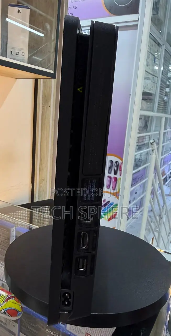 Almost New PS4 Slim Console