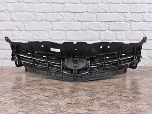 Front Grille Toyota Auris 2010 - 2012