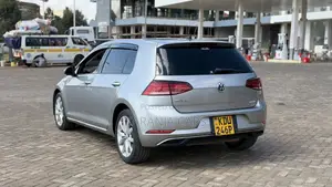 Volkswagen Golf 2017 Gray