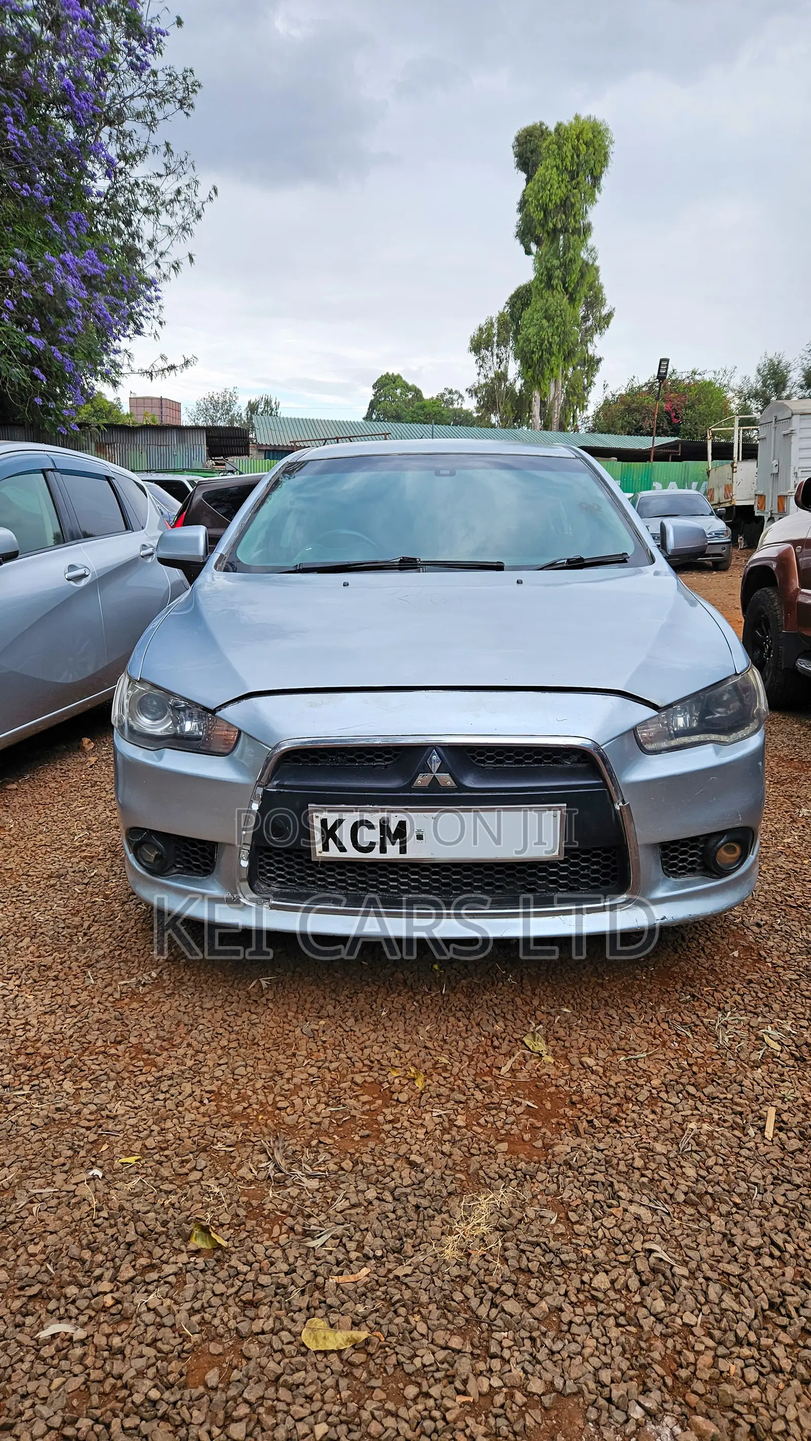 Mitsubishi Galant 2010 Silver
