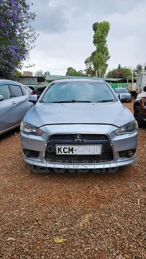 Mitsubishi Galant 2010 Silver