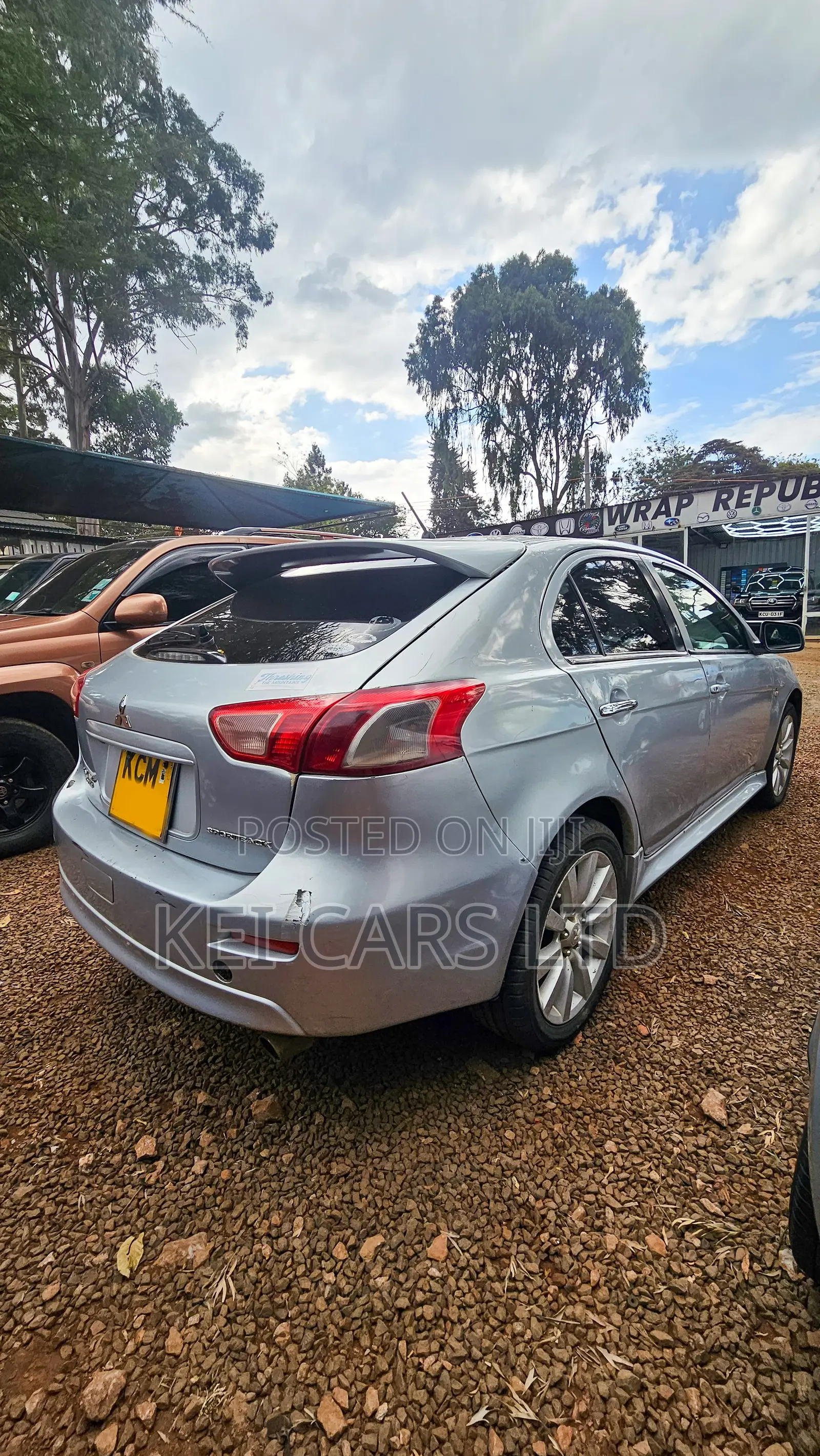 Mitsubishi Galant 2010 Silver