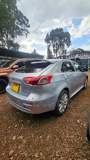 Mitsubishi Galant 2010 Silver