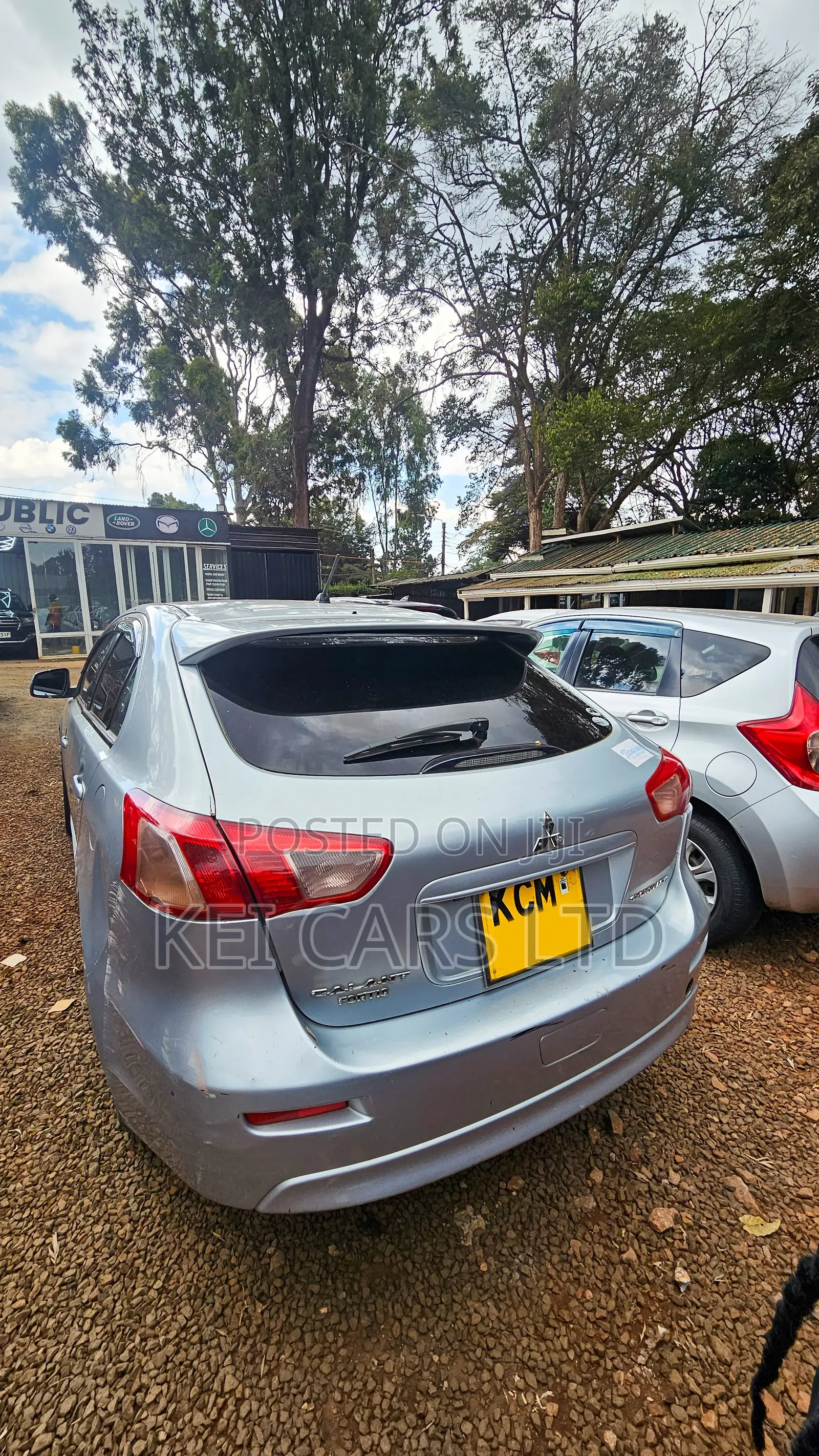 Mitsubishi Galant 2010 Silver