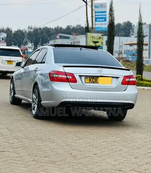 Mercedes-Benz E250 2010 Silver