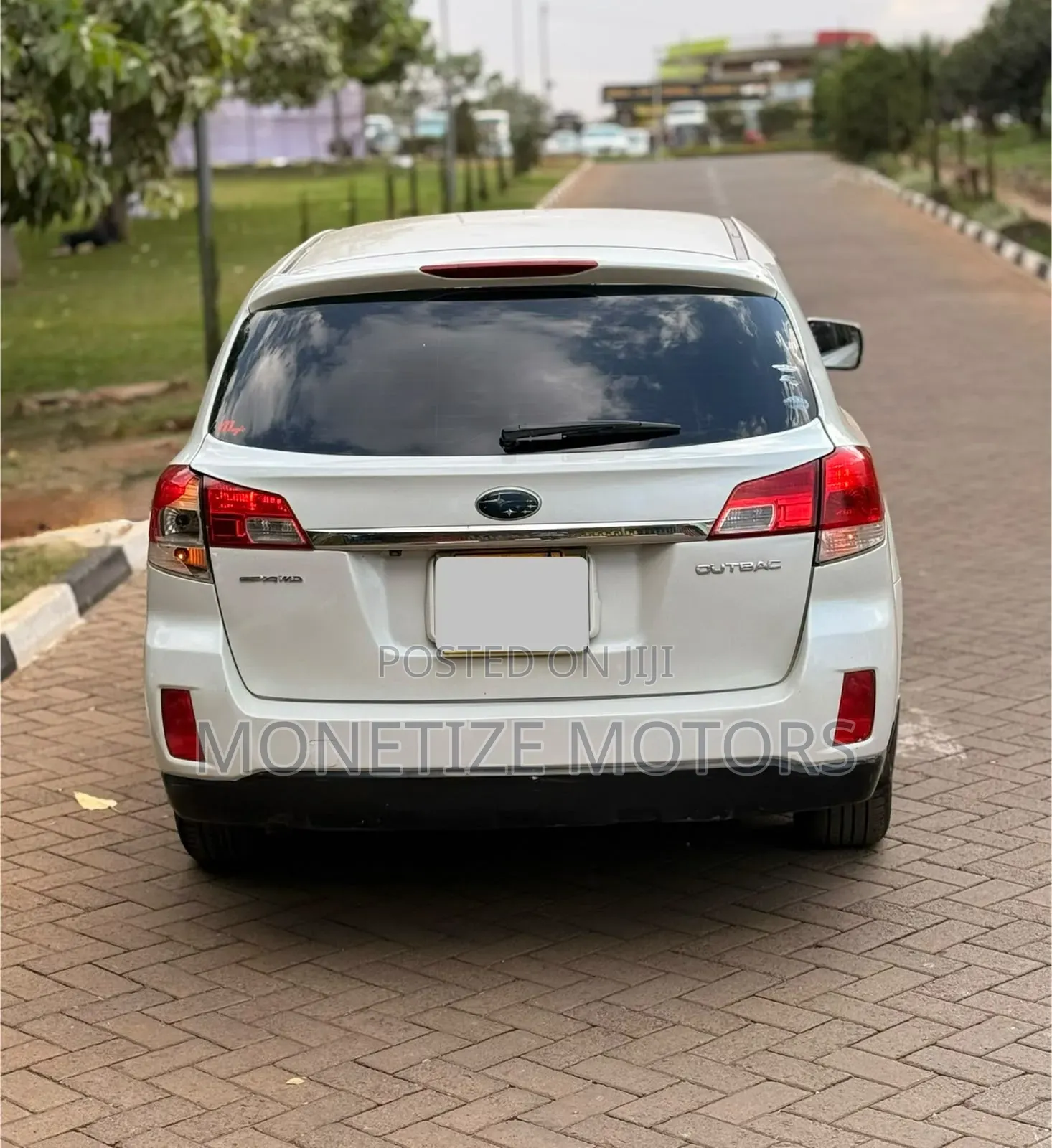 Subaru Outback 2009 White