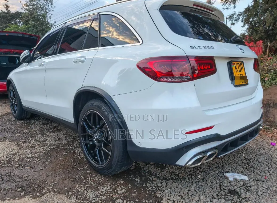 Mercedes-Benz GLC-Class 2017 White