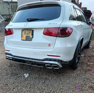 Mercedes-Benz GLC-Class 2017 White