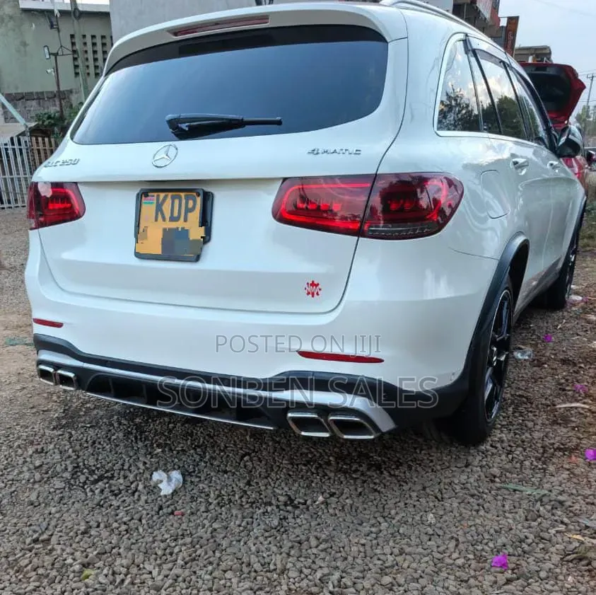 Mercedes-Benz GLC-Class 2017 White