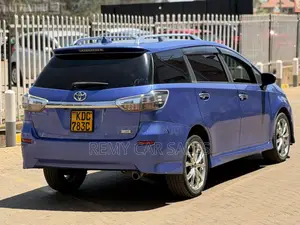 Toyota Wish 2014 Blue