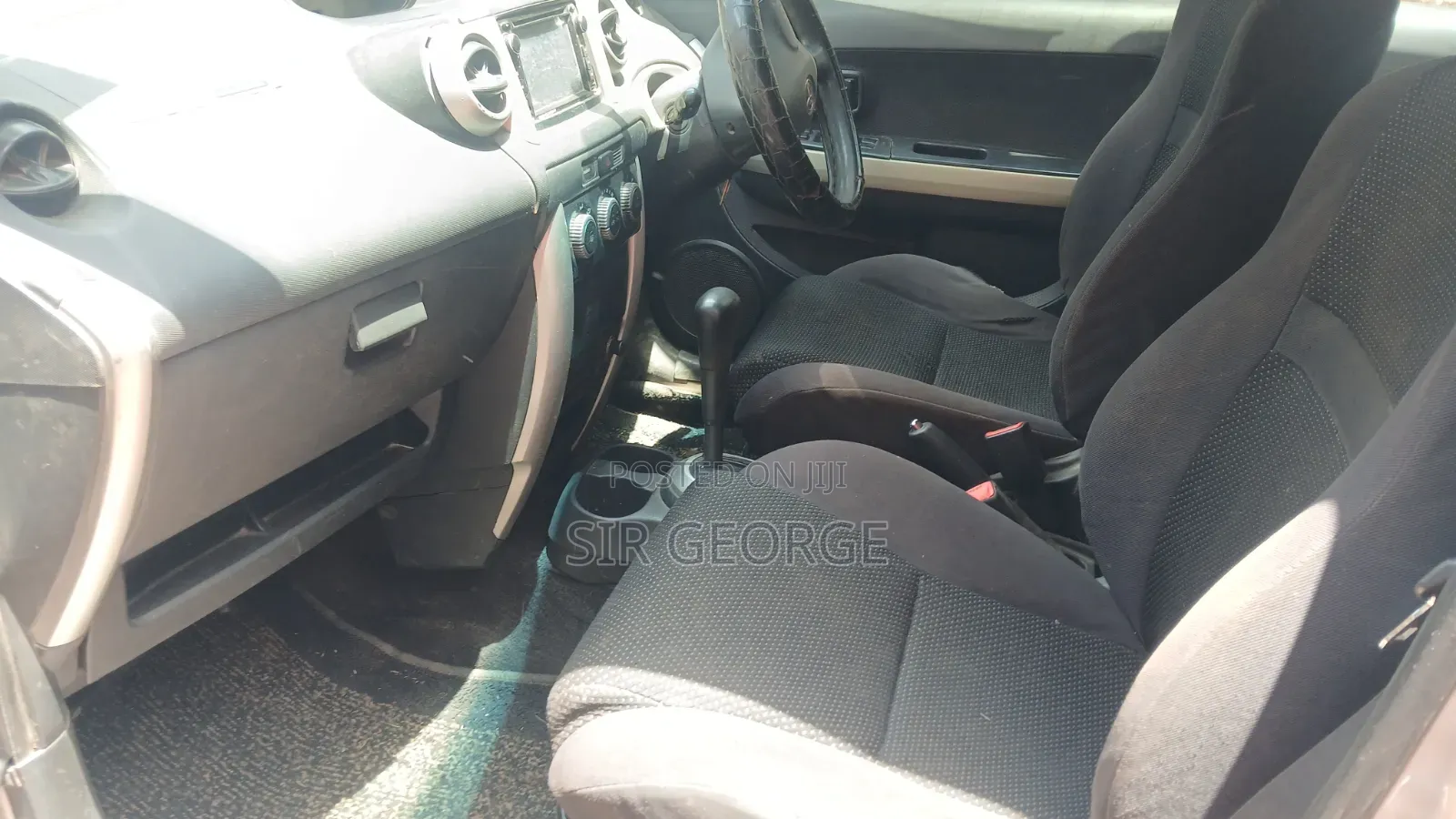 Toyota IST 2003 Silver
