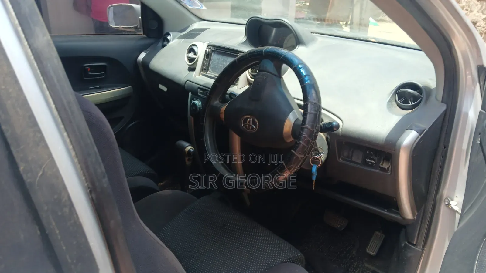 Toyota IST 2003 Silver