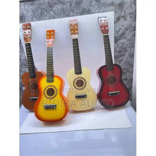 6 Strings Acoustic Guitar