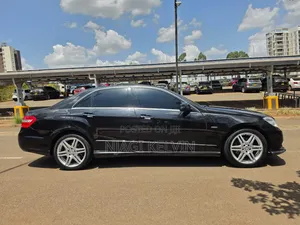 Mercedes-Benz E250 2011 Black