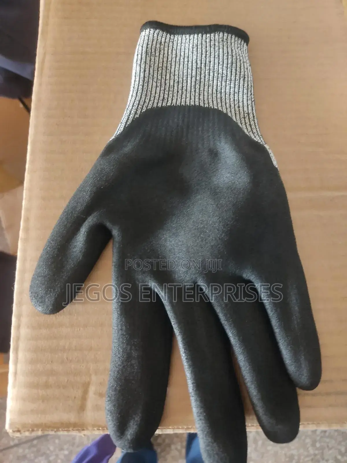 Level 5 Cut Resistant Glove