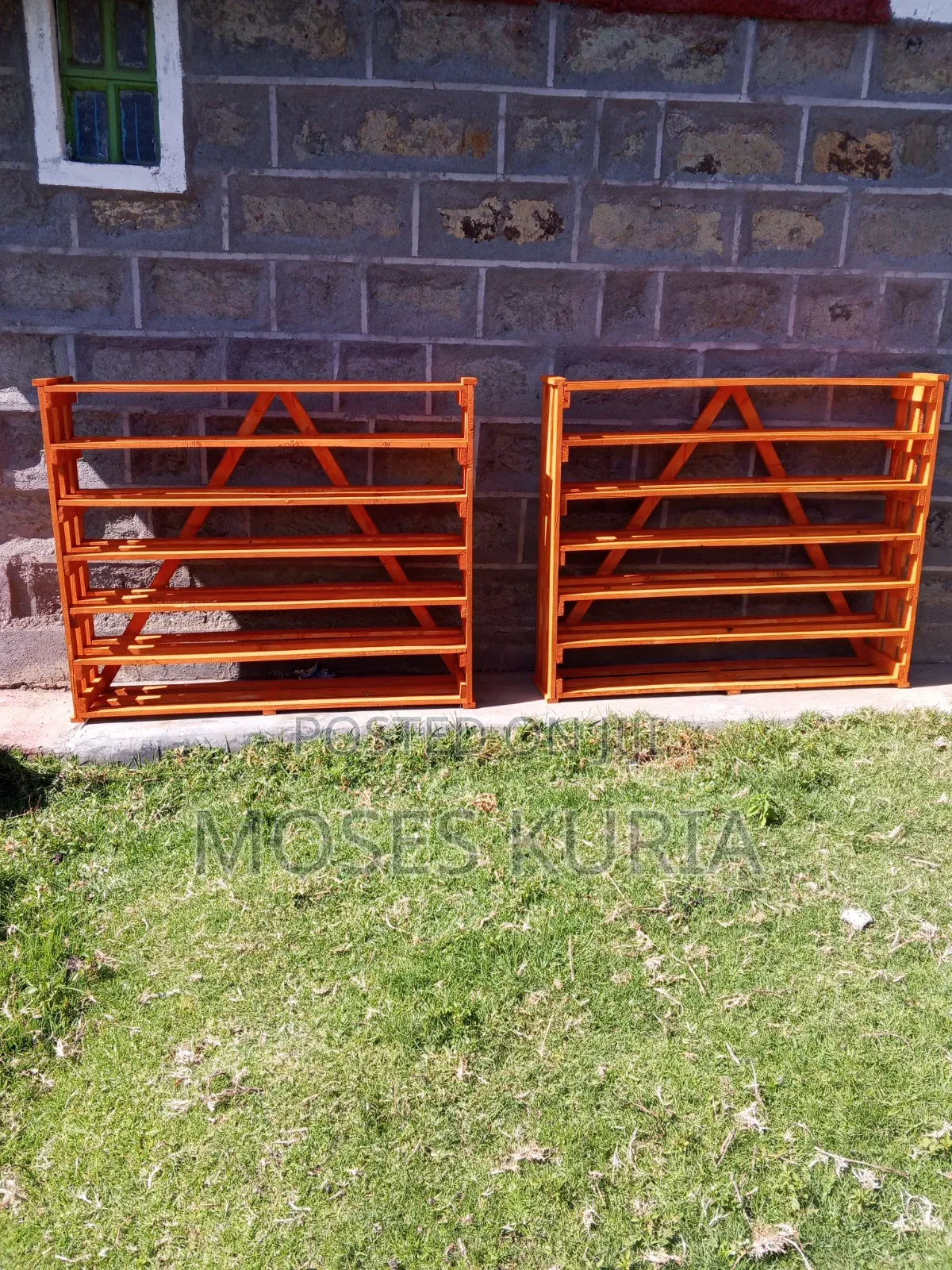 Quality Show Rack