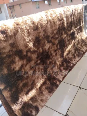 Easy to Clean Fluffy Carpet 7 by 10 Feet