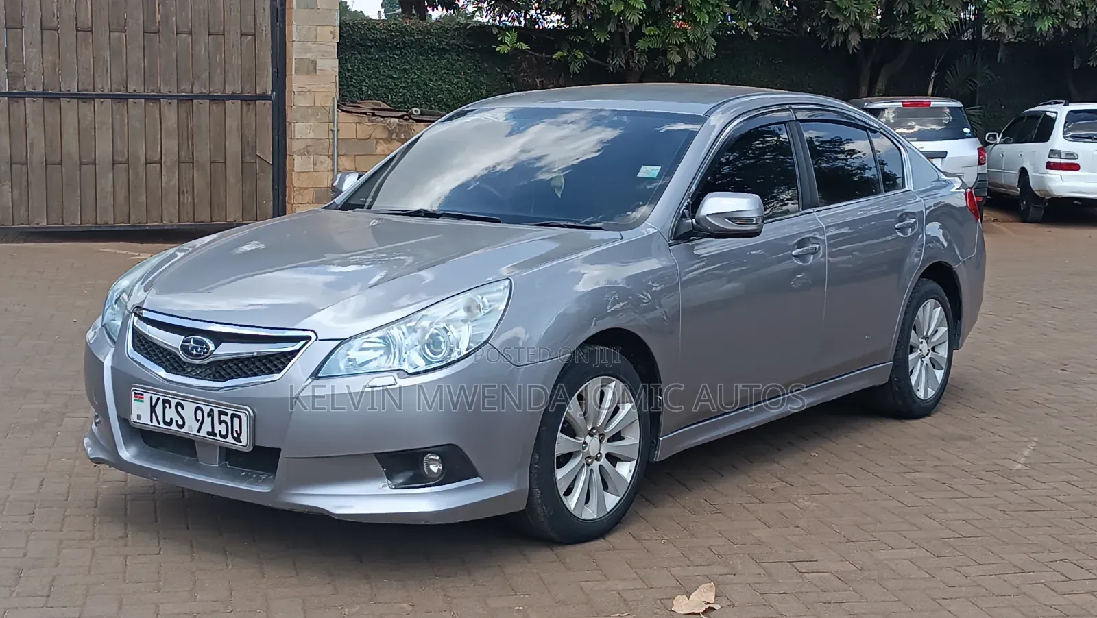 Subaru Legacy 2011 Silver
