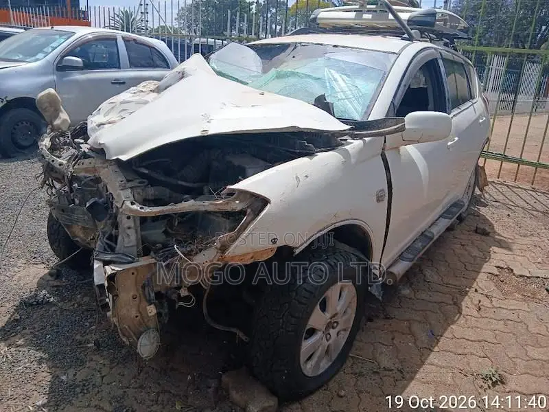 Toyota Caldina 2004 White