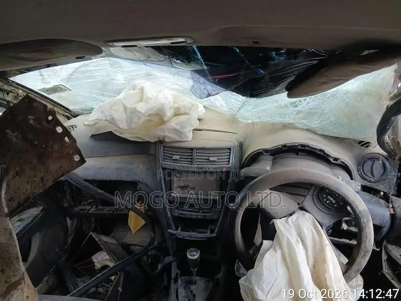 Toyota Caldina 2004 White
