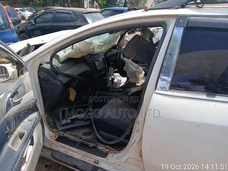 Toyota Caldina 2004 White