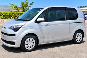 Toyota Spade 1.5 2019 Silver