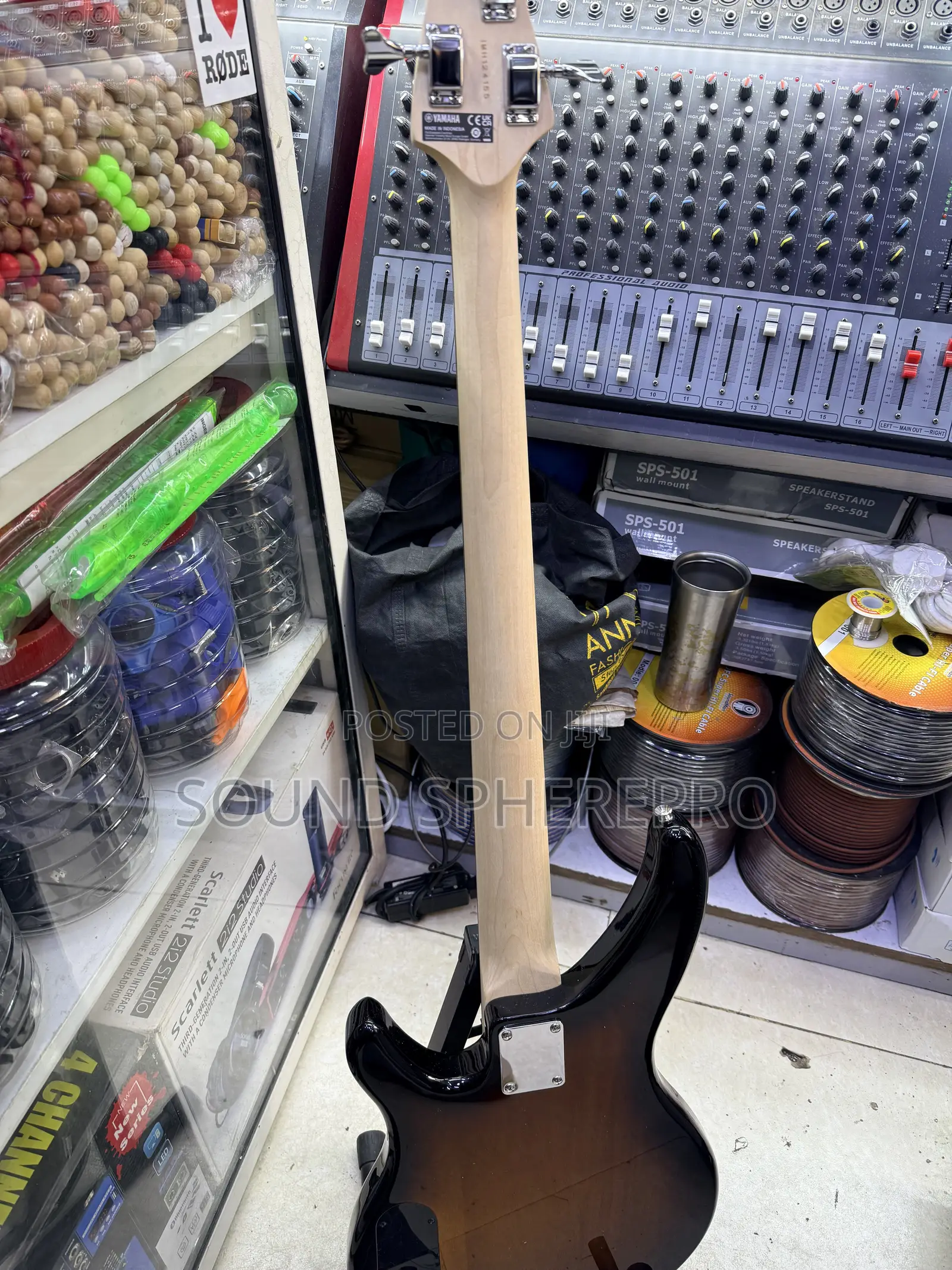 Yamaha 4 String Passive Guitar