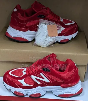 9060 Cherry Red