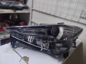 Mazda Cx8 Headlight 
Part No.5301 LHS