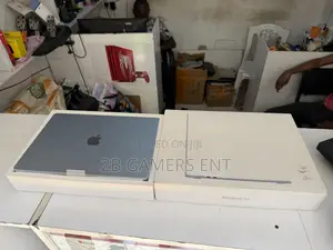 Laptop Apple MacBook Air 16GB Apple M4 SSD 256GB