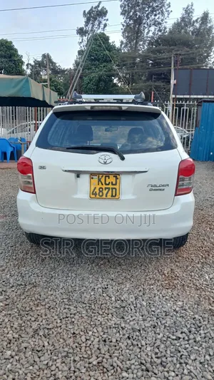 Toyota Corolla Fielder 2009 White