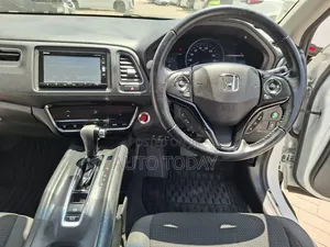 Honda Vezel 1.5 2WD 2019 Silver