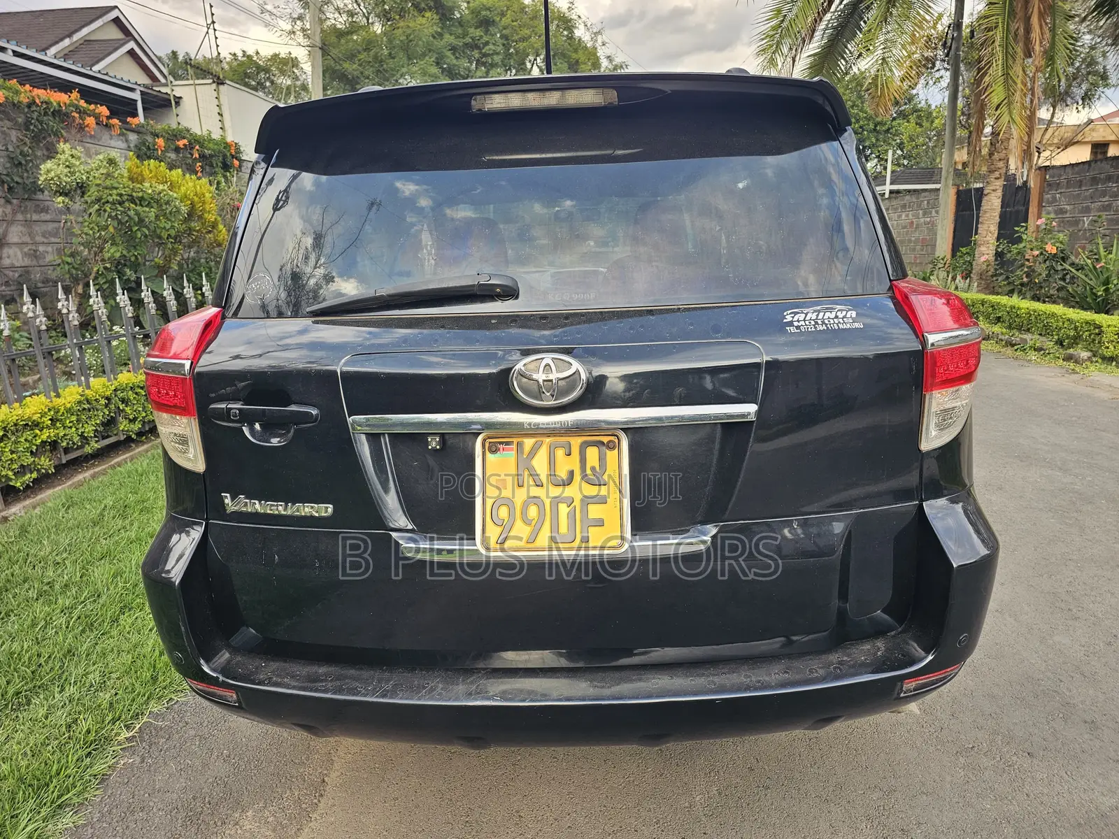 Toyota Vanguard 2011 Black