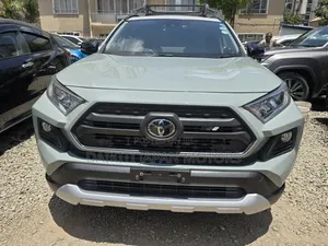 Toyota RAV4 Adventure AWD 2020 Ivory