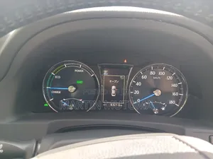 Toyota Crown 2018 Silver