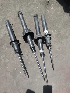 Honda CR-V Rd1 Shock Absorbers.