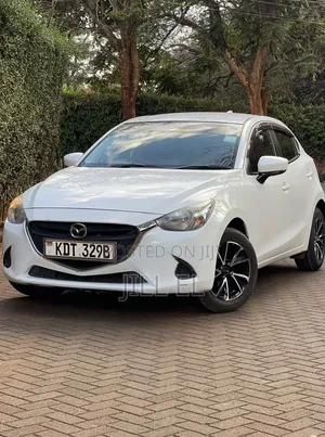 Mazda Demio 2018 White