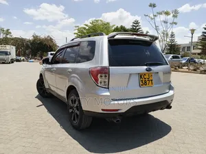 Subaru Forester 2010 Silver
