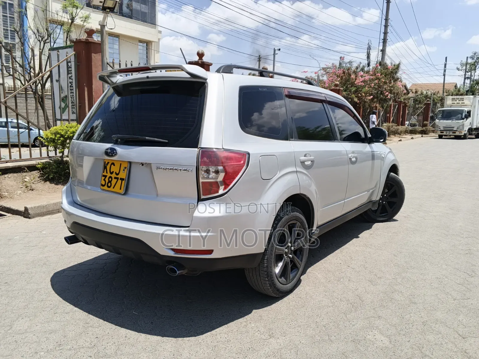 Subaru Forester 2010 Silver