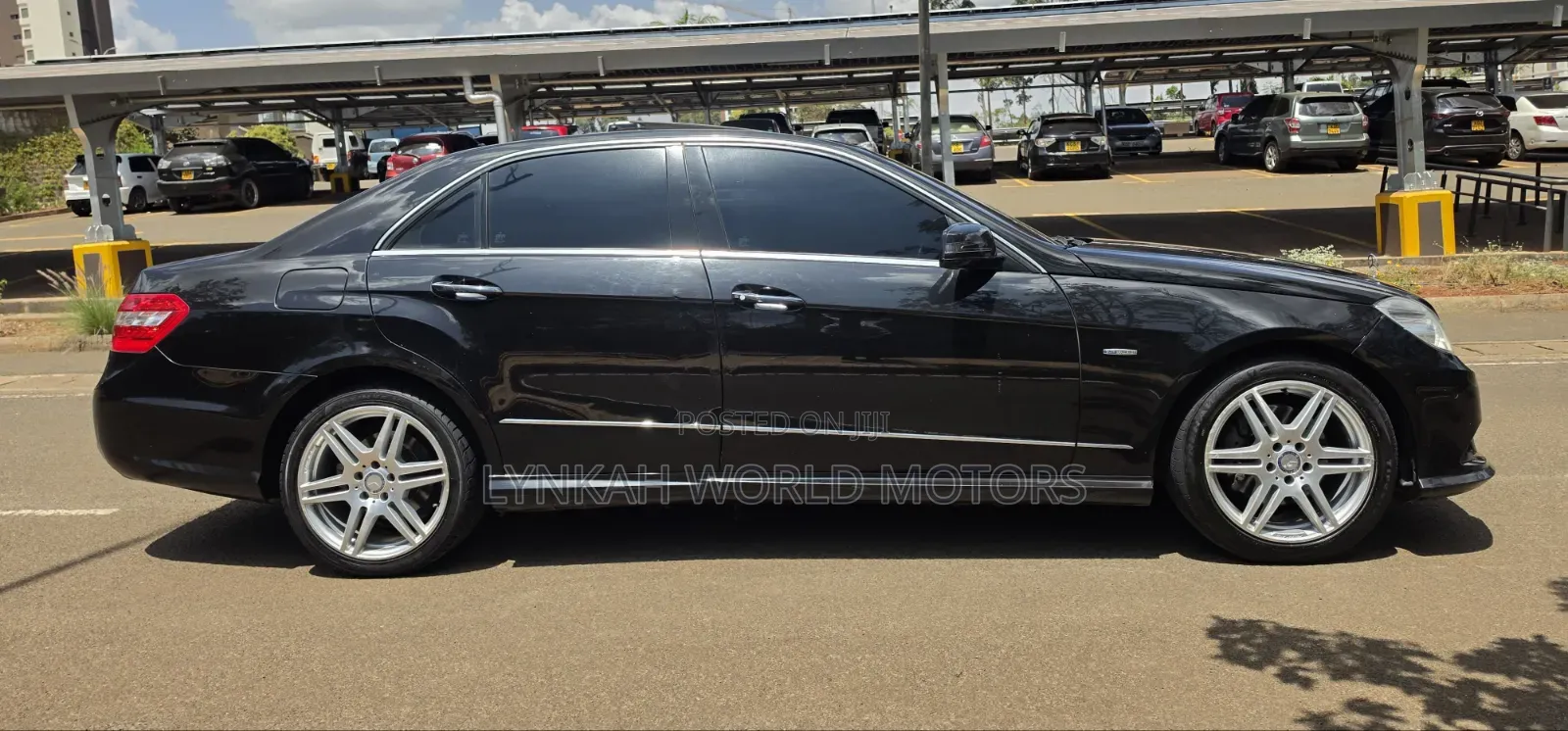 Mercedes-Benz E250 2011 Black