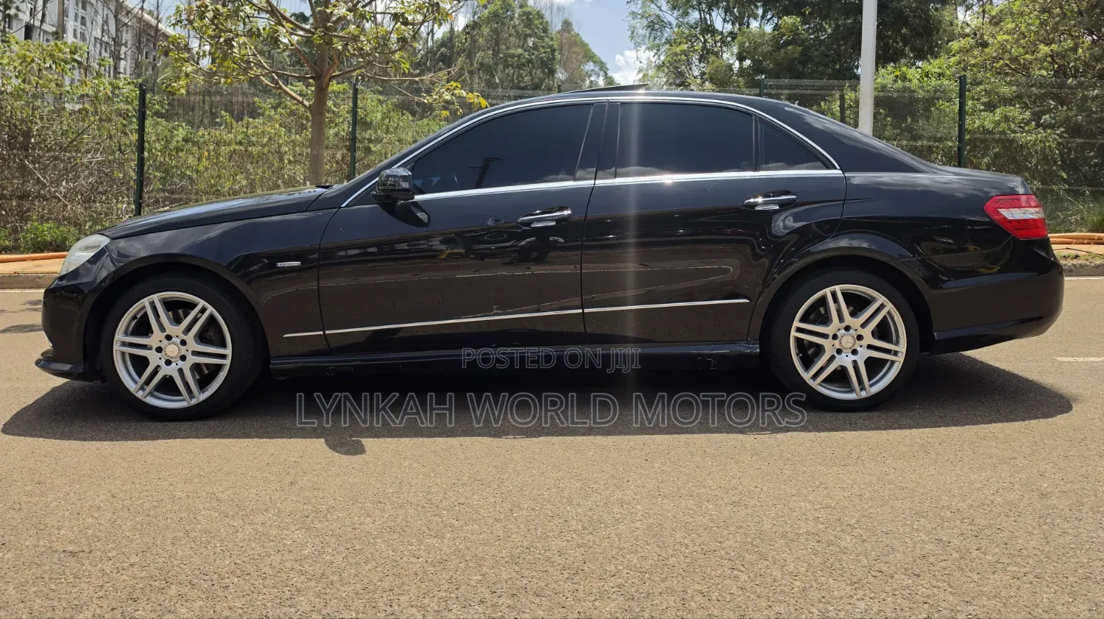 Mercedes-Benz E250 2011 Black