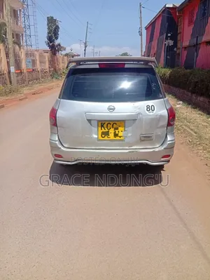 Nissan Advan 2005 Silver